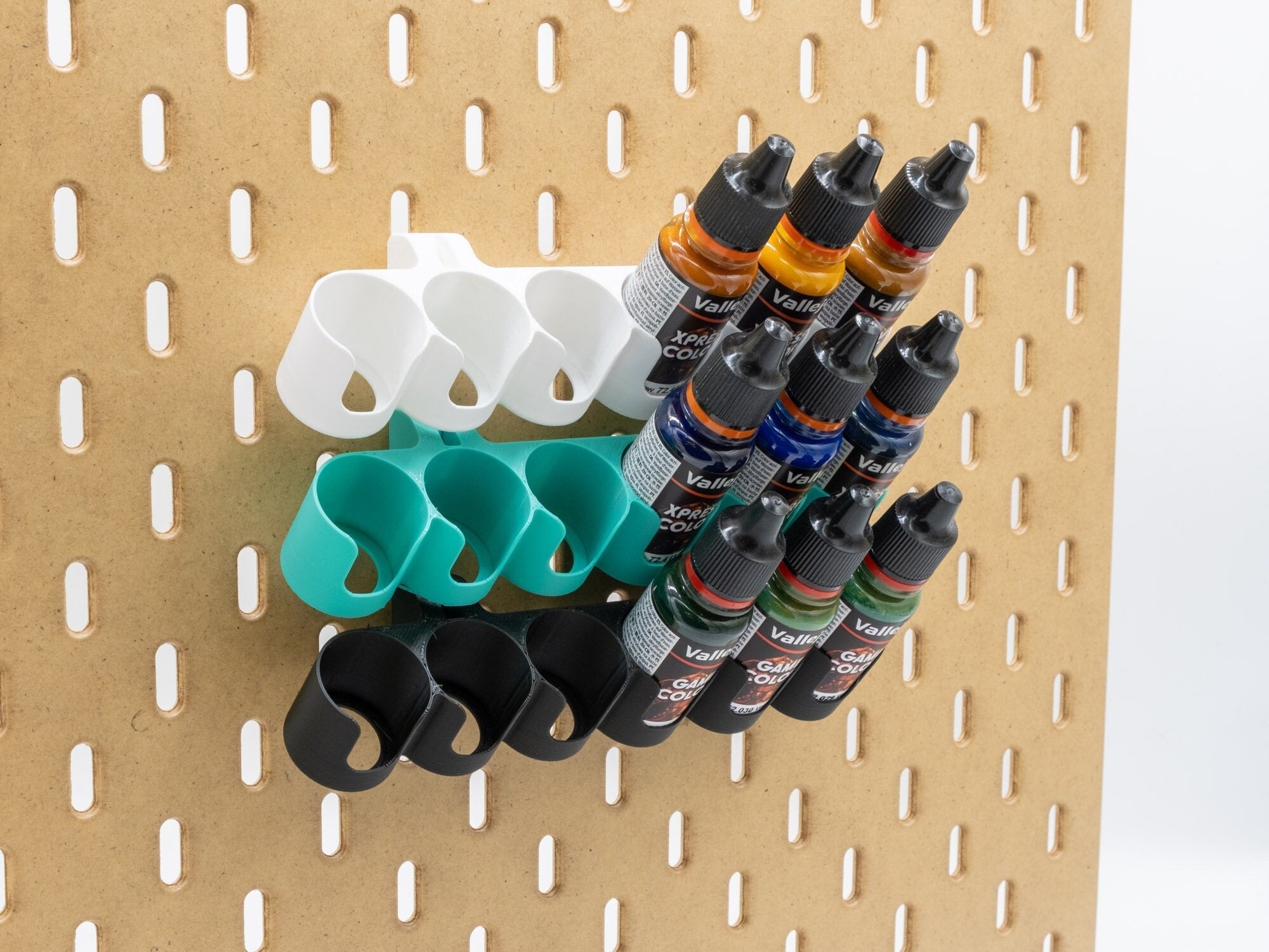 How to Organize Citadel and Vallejo Paints on SKADIS Panels
