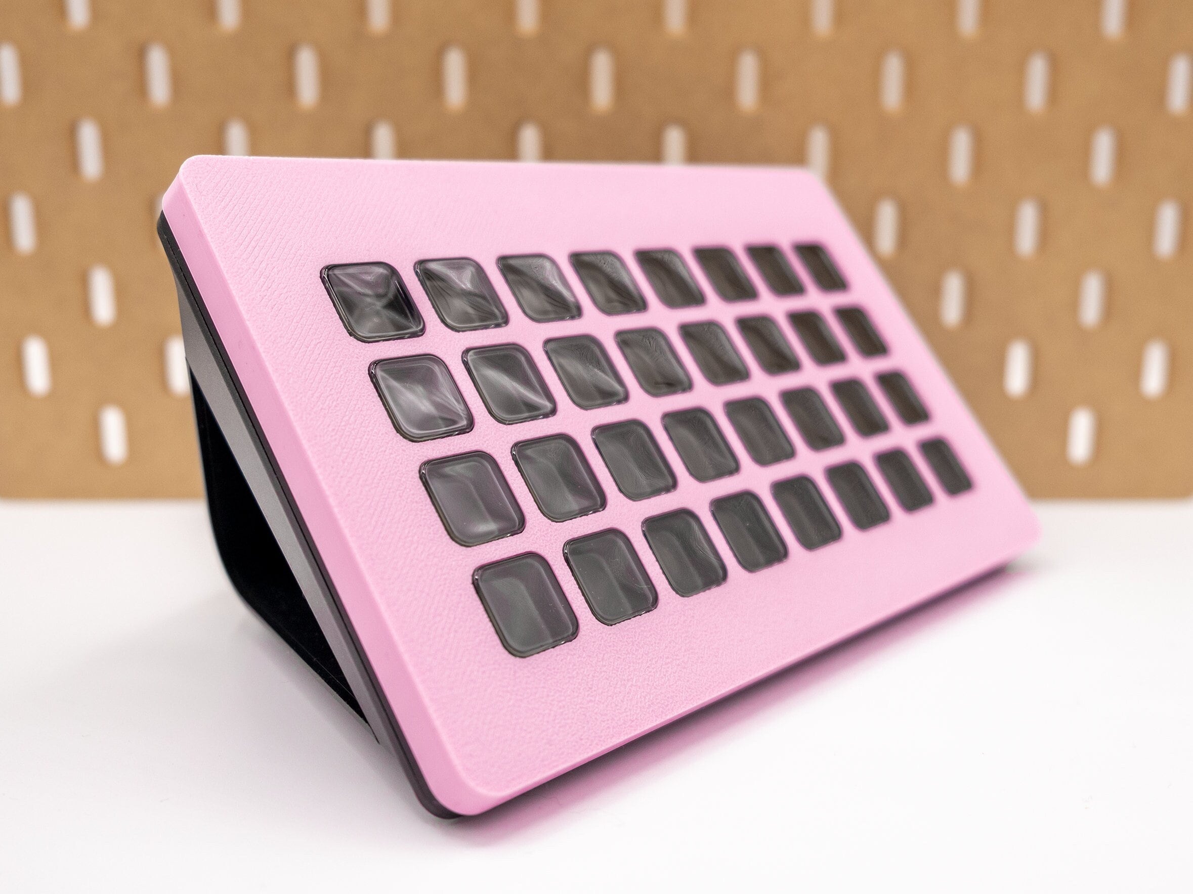 Cubierta de Stream Deck XL | Cambia el color a blanco, rosa o incluso gris o negro, y elimina el logotipo de la placa frontal