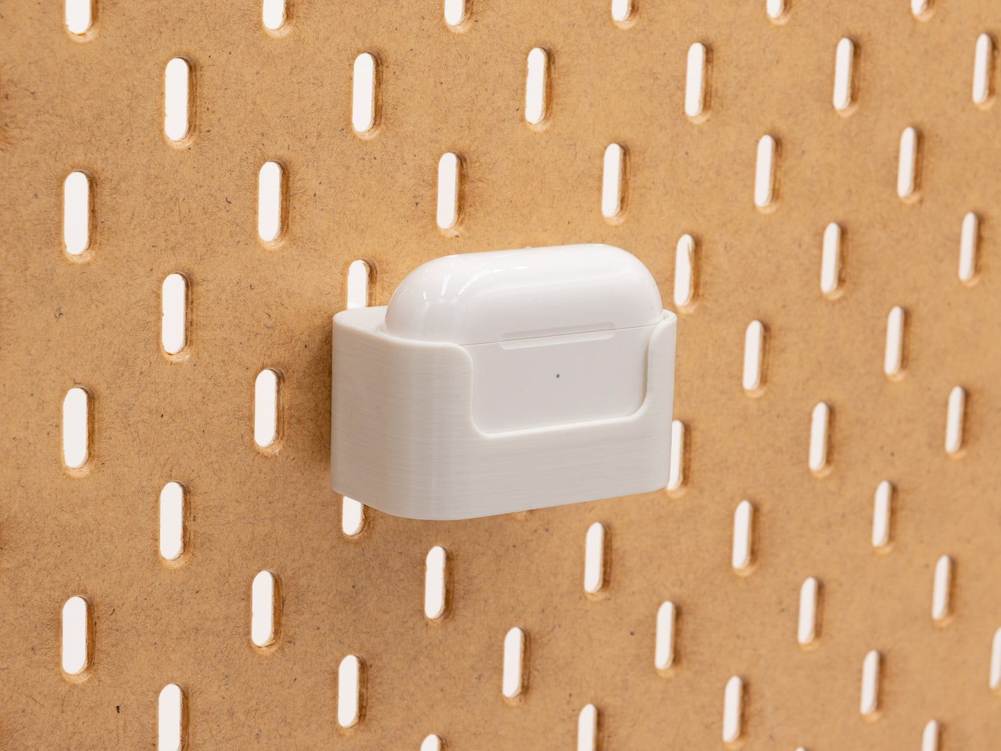 Support IKEA SKADIS pour Apple Airpods Pro avec emplacement pour chargement sans fil ou câble